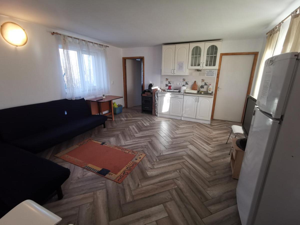 Cabanuta Fara Fite Villa Provita de Jos Bagian luar foto